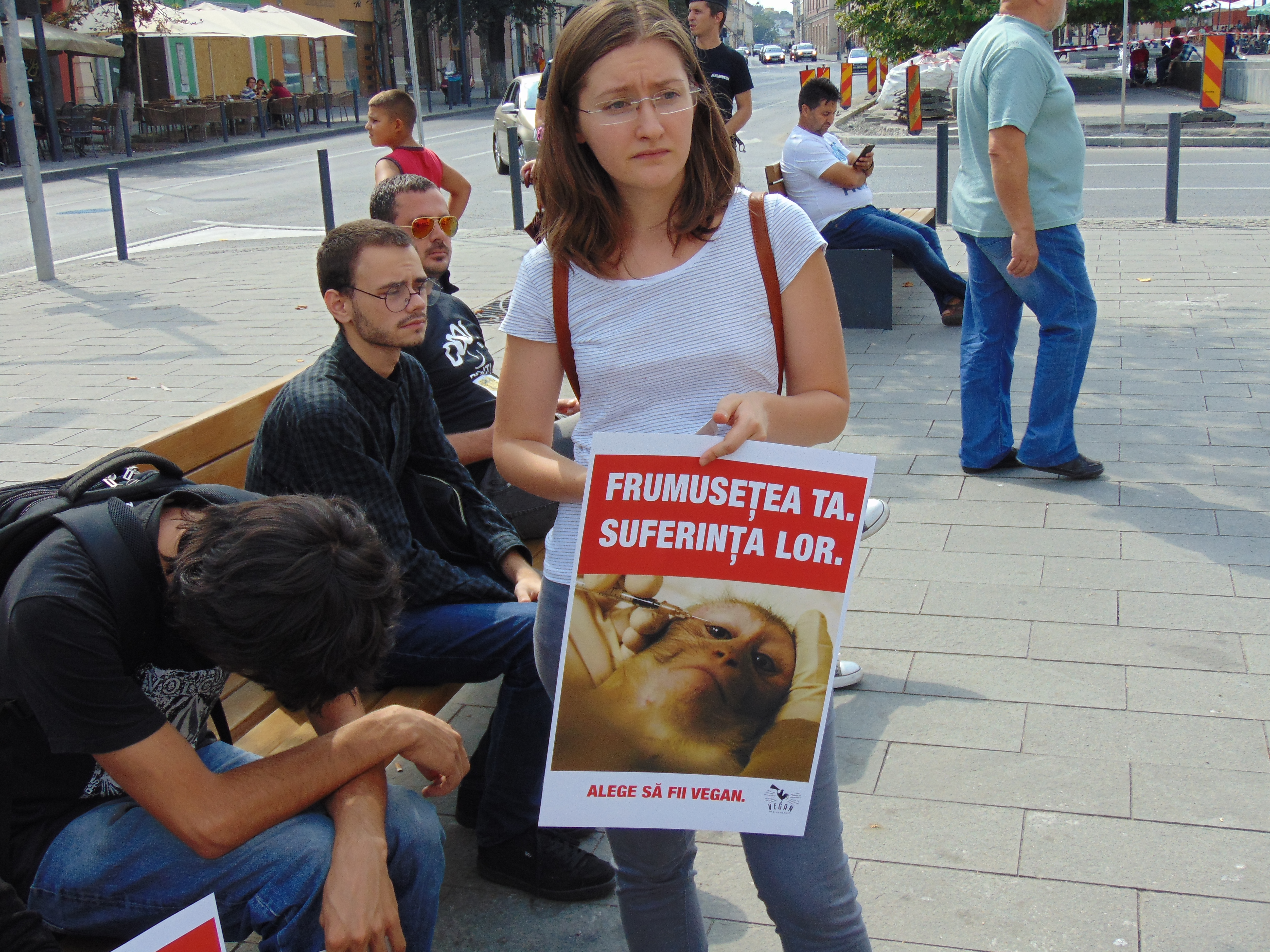 Veganii au confiscat un marș de bun simț dedicat reducerii cruzimii față de animale
