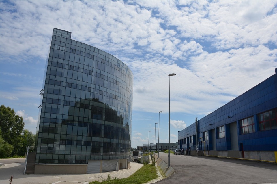 Parcul Industrial Tetarom 1 din Cluj are de azi 2 clădiri și 2 hale noi