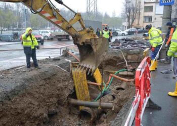 Începe haosul pentru șoferii din Cluj: 100 de străzi vor fi săpate pentru înlocuirea conductelor de apă
