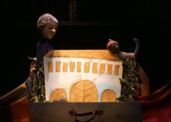 Vița de vie din curtea Teatrului „Puck”, inspirație pentru un spectacol