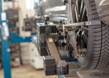 2 service-uri auto, amendate de ITM Cluj