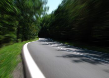 230 de amenzi și 33 de permise ridicate de la șoferii vitezomani