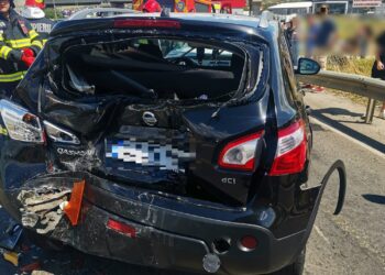 Accident cu 2 mașini și 1 autocar, la ieșirea din Cluj spre Apahida