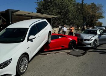 Accident cu 4 mașini pe strada Câmpina din Cluj