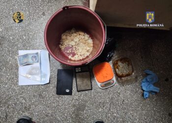 3 tineri traficanți, prinși de polițiștii clujeni