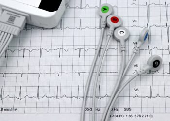 Moduri prin care fumatul influențează sănătatea cardiovasculară și nivelul colesterolului